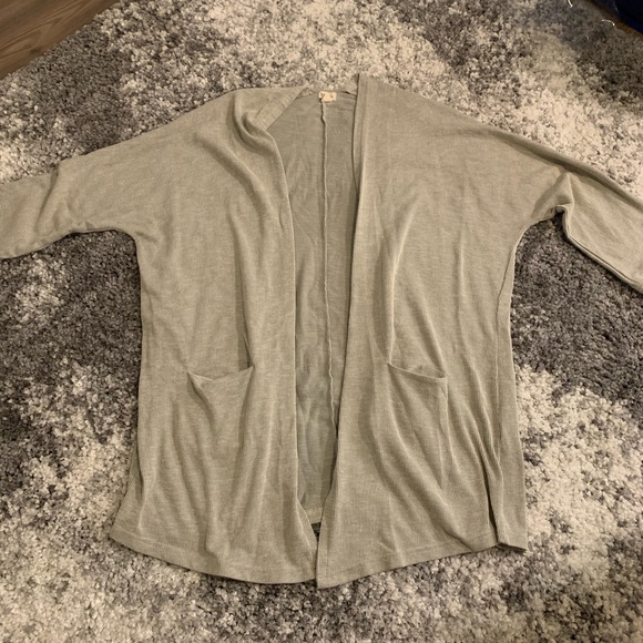 Cardigan - Picture 9 of 10